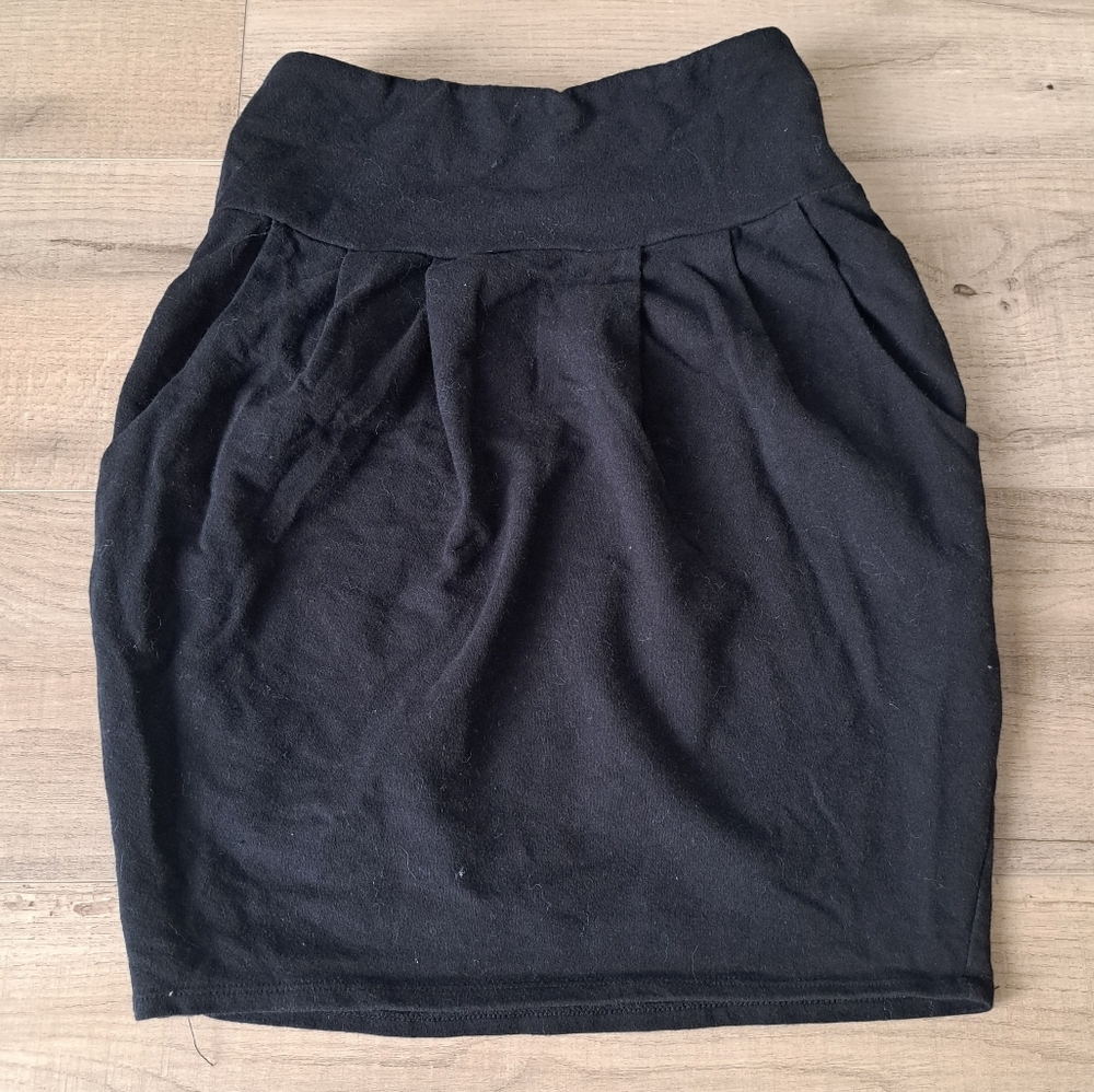 Urban Behavior Black Skirt w/ Pockets